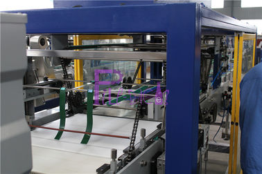 Máquina de embalagem automática da garrafa do PLC, 380V caixa de 50/60 de hertz que forma a máquina