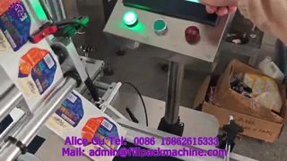 Máquina automática de etiquetagem de superfície plana 2225 M10 para recipientes de plástico