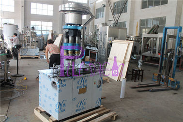 Máquina industrial tampar de coroa da garrafa de 6 cabeças, equipamento da selagem da garrafa do tampão de coroa