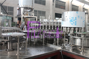 máquina de enchimento da água de garrafa 25000BPH com PLC de Siemens e duas partes da construção