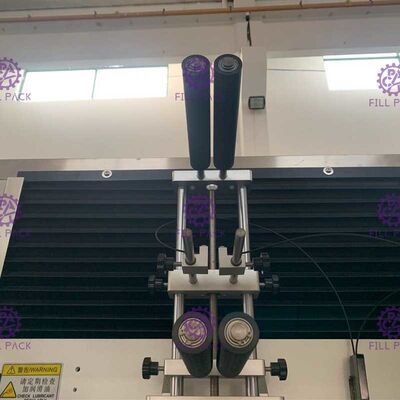 Máquina de etiquetas da garrafa do suco