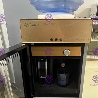 assoalho 450W que está o distribuidor quente e frio automático da água potável