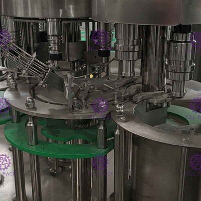 Equipamento de engarrafamento comercial elétrico 7.6kw da máquina de enchimento 330ml do suco/água