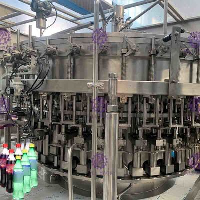 3 em 1 garrafa plástica tampando de enchimento carbonatada Monobloc da máquina da bebida com tampão de parafuso
