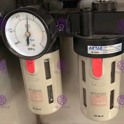 A máquina de enchimento carbonatada de aço inoxidável da bebida, CDD engarrafa a máquina tampando automática