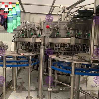 Controle 3 do PLC em 1 máquina de enchimento carbonatada da bebida para garrafas do ANIMAL DE ESTIMAÇÃO
