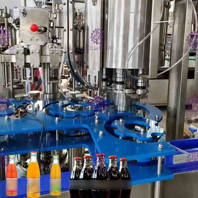 Carbonated que processa a linha de enchimento do refresco com auto conexão 8000BPH