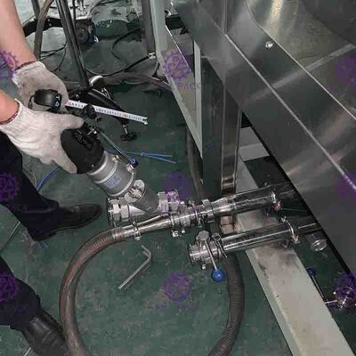 Parafuse o tipo de alimentação controle do Plc da máquina de enchimento da cola/lata de soda/da máquina de colocação em latas