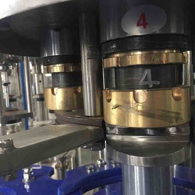 Máquina carbonatada asséptica do enchimento da garrafa da bebida da máquina de enchimento da cerveja de Monoblock