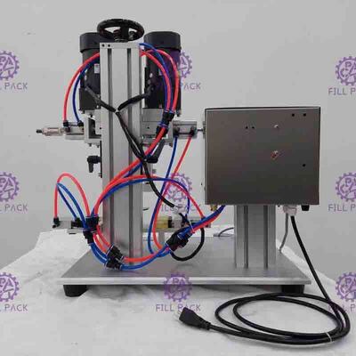 Máquina tampando do parafuso pneumático semi auto do Desktop para a garrafa do plástico do pulverizador