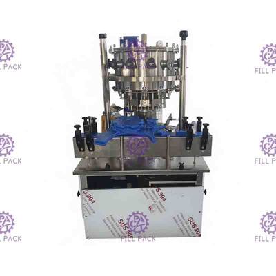 Linha carbonatada automática da máquina de enchimento da água gasosa da bebida de 4000BPH 2L com tração Ring Cap