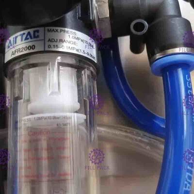 Linha de cabeças plástica semi automática enchimento da garrafa de vidro 2 de máquina de enchimento da cerveja do dispositivo