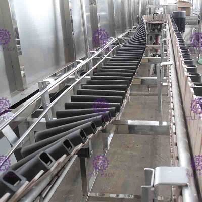 Sistema plástico reverso 8000BPH do esterilizador da garrafa para a linha de produção Flavored do suco