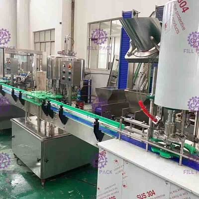 Linha de processamento máquina do refresco da garrafa do ANIMAL DE ESTIMAÇÃO de enchimento linear carbonatada da bebida