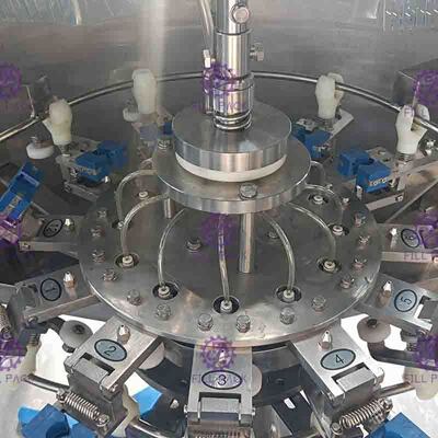 Máquina de enchimento automática da água potável 2000BPH para a garrafa pequena do ANIMAL DE ESTIMAÇÃO