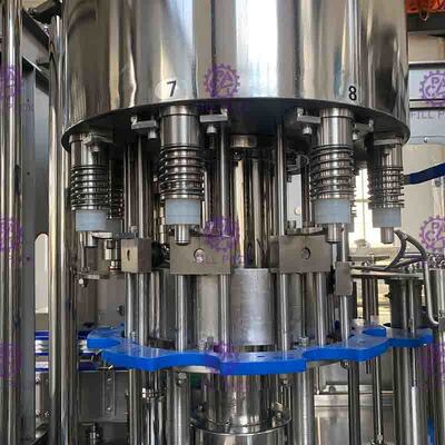 Garrafa plástica 3 do ANIMAL DE ESTIMAÇÃO pequeno de Full Auto 3000BPH em 1 máquina de engarrafamento de enchimento da água para a água potável mineral pura