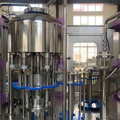 Máquina de etiquetas tampando de enchimento mineral do ANIMAL DE ESTIMAÇÃO de 3000BPH 2L para não a bebida da soda