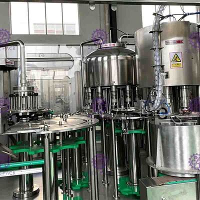 12 - 12 - 5 máquinas de enchimento líquidas de Monoblock 5L com lubrificação da correia funcionam