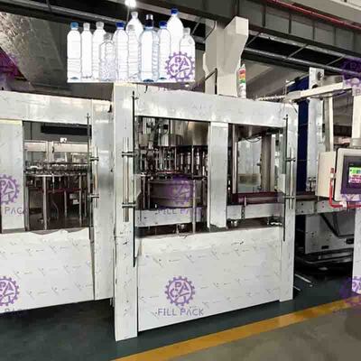 A máquina de enchimento pura automática 20000BPH da água 40 dirige a pressão normal