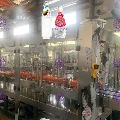 3 em 1 do suco quente da manga da máquina de enchimento de Monoblock máquina tampando de enchimento de lavagem