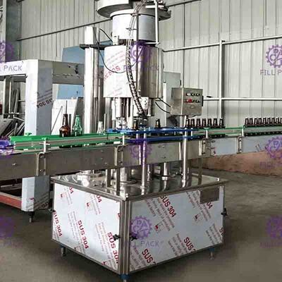 Fruto Juice Beverage Hot Filling Machine de 1500BPH 0-2L para a tração Ring Cap da garrafa de vidro