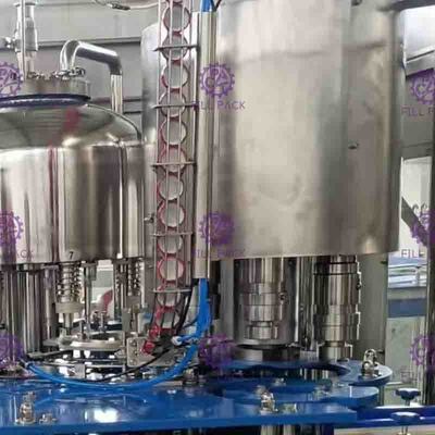 Sistema de engarrafamento 8000BPH do equipamento da bebida da centralização