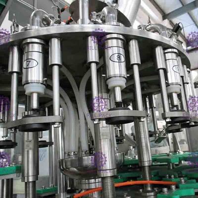 linha de enchimento 5000BPH da bebida elétrica líquida asséptica do equipamento do enchimento 3-In-1