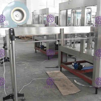 Máquina de enchimento líquida de Monoblock, 5 em 1 enchimento plástico do suco da polpa da garrafa