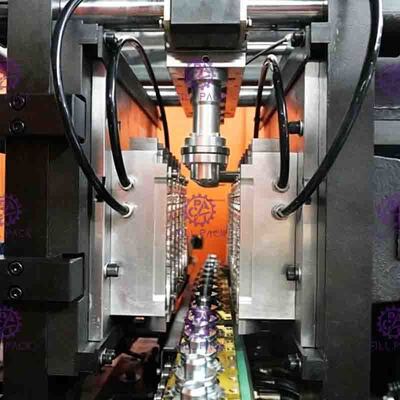 Cavidades plásticas da máquina de molde 8000BPH do sopro da garrafa do ANIMAL DE ESTIMAÇÃO 6 automáticas para beber