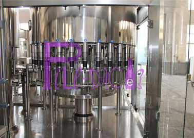 A máquina de enchimento coberta superior 15000BPH da água de garrafa do ANIMAL DE ESTIMAÇÃO de Hygeian 32 dirige a operação do PLC