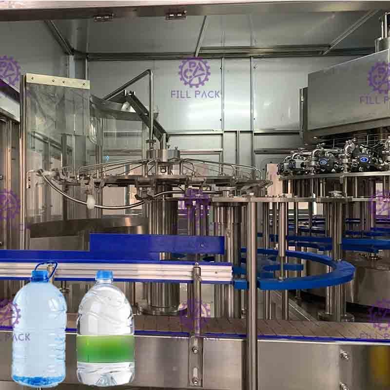 3 automáticos completos em 1 planta de enchimento da água potável para a garrafa do ANIMAL DE ESTIMAÇÃO 4.5L/5L