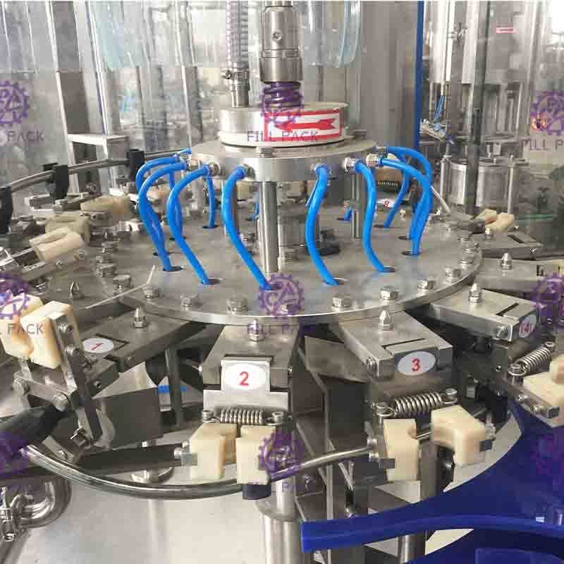 Vidro plástico 3 do ANIMAL DE ESTIMAÇÃO em 1 máquina de engarrafamento do vinho da água da bebida da bebida do gás/equipamento/planta Monobloc/sistema