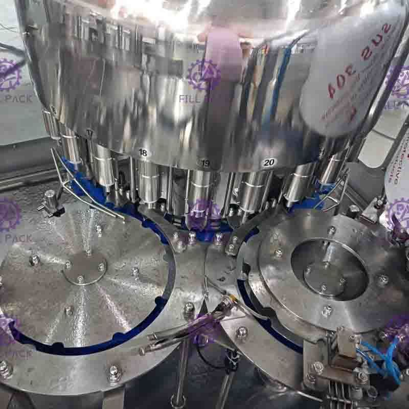Garrafas da máquina de enchimento 8000 da água mineral de Full Auto pela velocidade da hora