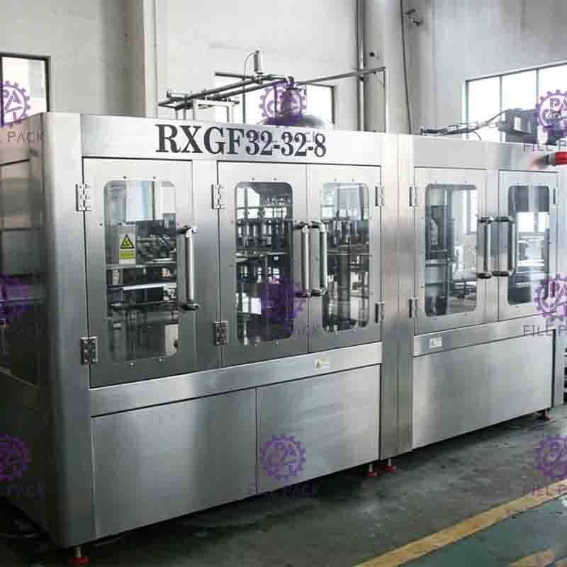 Máquina plástica de enchimento 3 in-1 do enchimento da garrafa do equipamento da auto bebida industrial