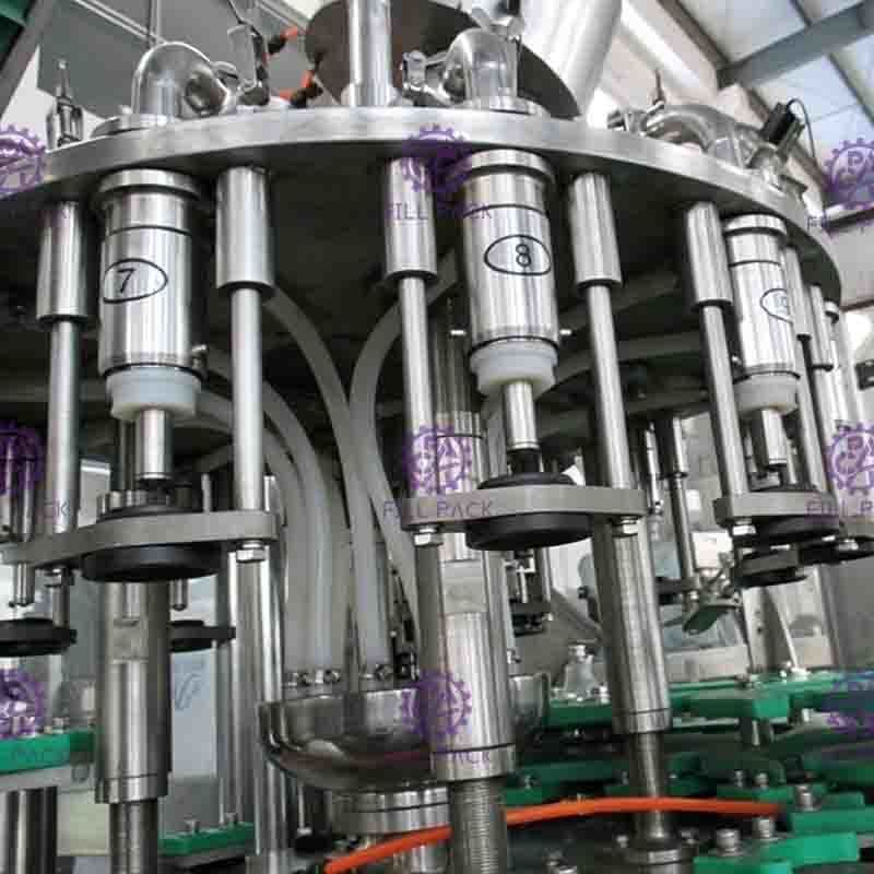 linha de enchimento 5000BPH da bebida elétrica líquida asséptica do equipamento do enchimento 3-In-1