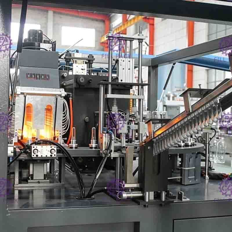 Dois máquina de sopro da garrafa do ANIMAL DE ESTIMAÇÃO da cavidade 0.1-2L para Juice Processing Line